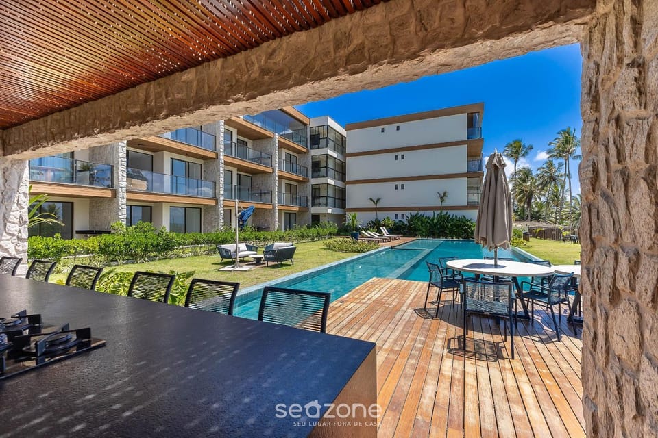 Apartments in a condo with pool on the beachfront in Ilhéus – PET House in Ilhéus