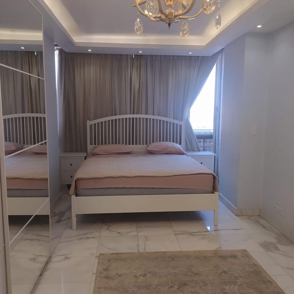 شقه فاخره لايجار Apartment in Cairo