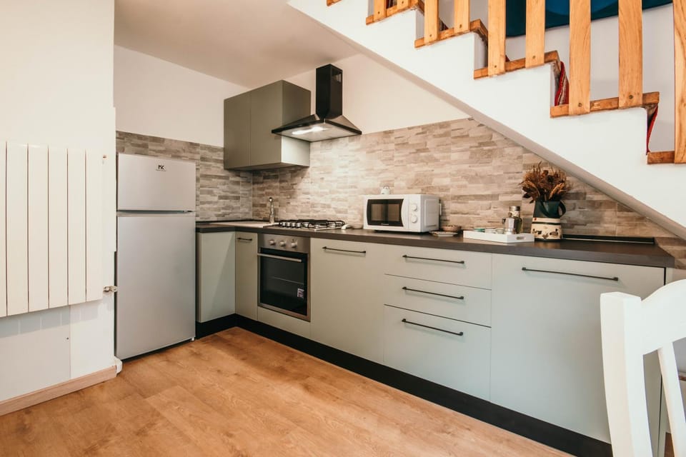 Kitchen or kitchenette, stove