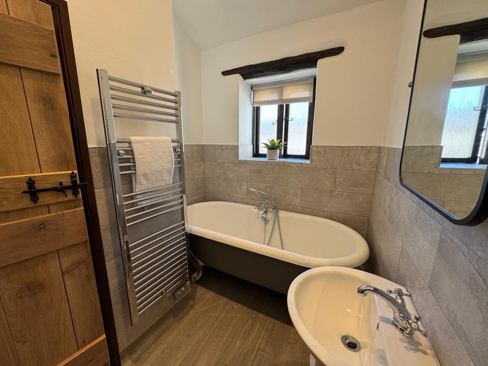 Bathroom, Bath