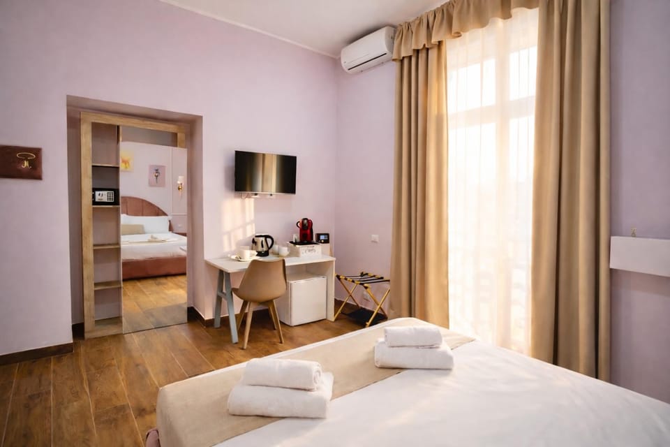 Bed, Photo of the whole room, Bedroom, towels, air conditioner