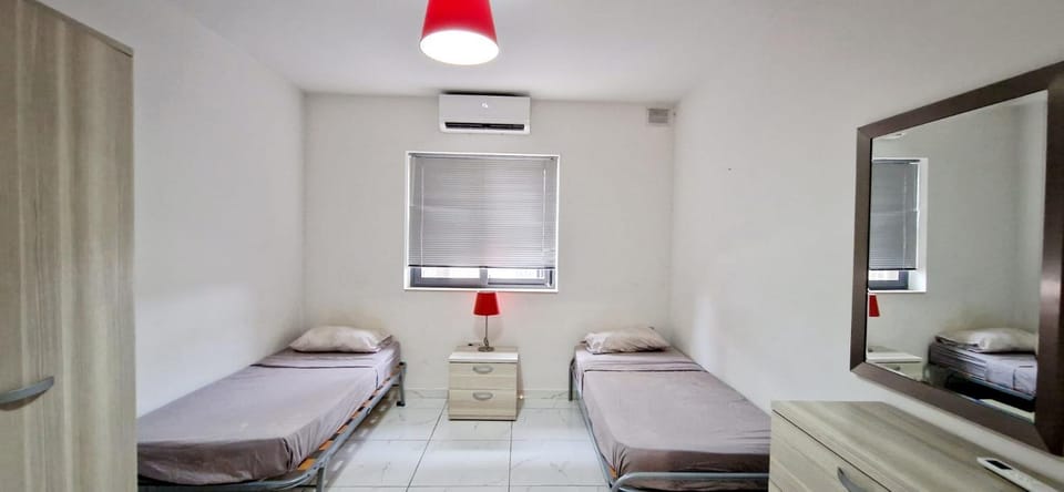 Lovey flat for 7 people in St Julians Apartment in Malta