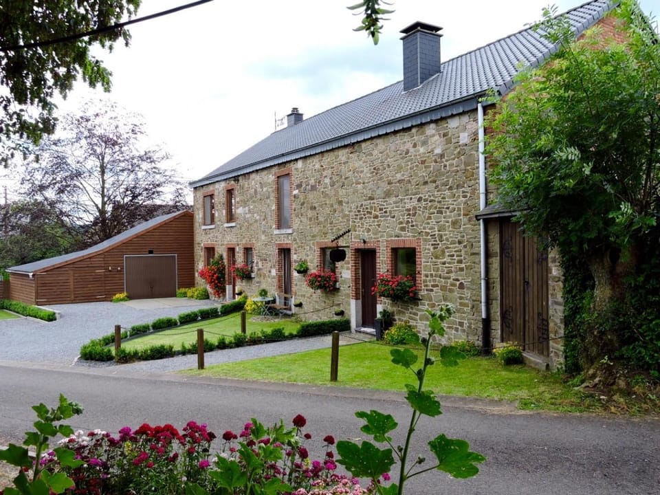 Property building, Spring