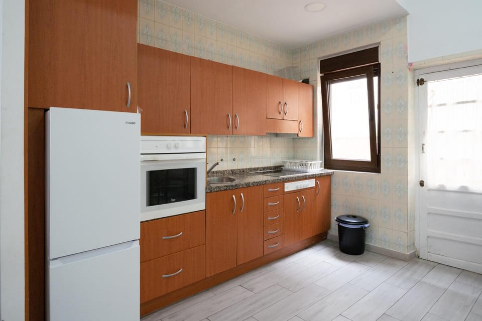 Kitchen or kitchenette, Living room