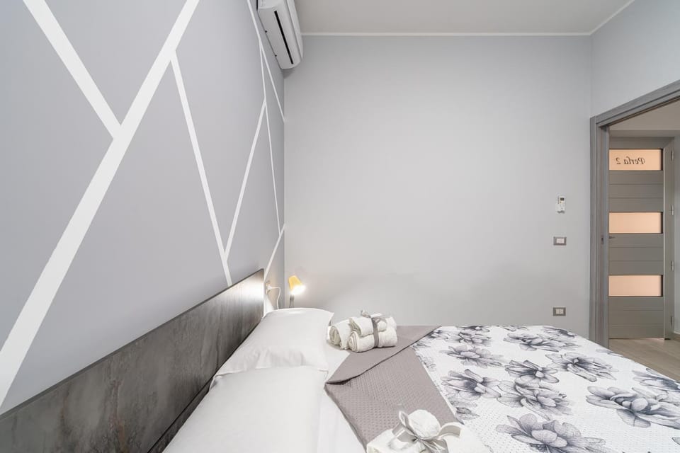 Living room, Bedroom