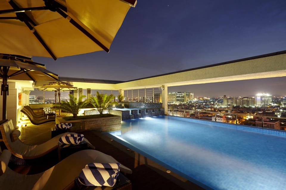 City view, Swimming pool