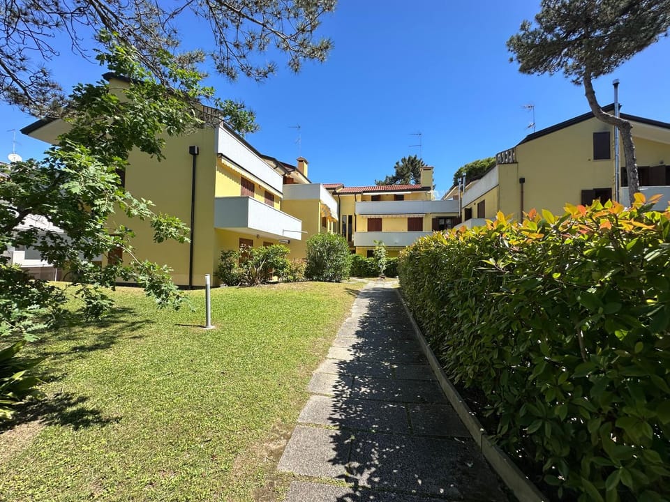 Property building, Garden view