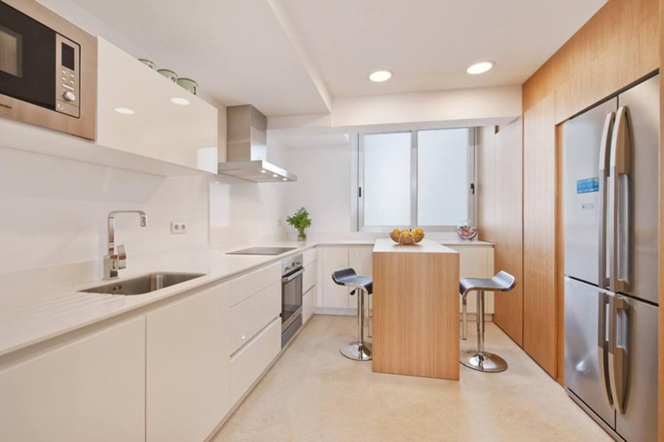 Kitchen or kitchenette, Living room