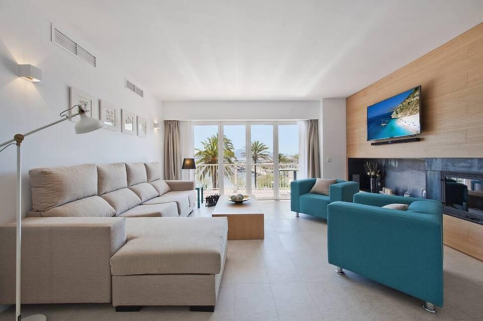 Property building, Living room