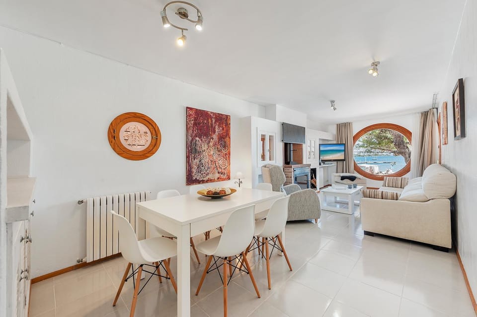 Property building, Living room