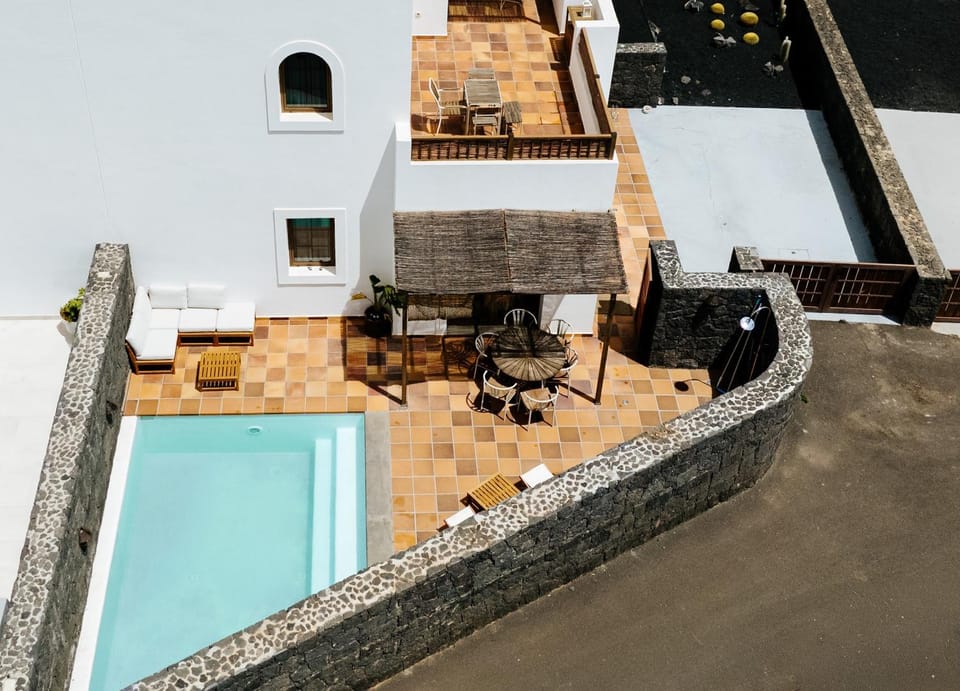 Garden, Balcony/Terrace, Swimming pool, Parking
