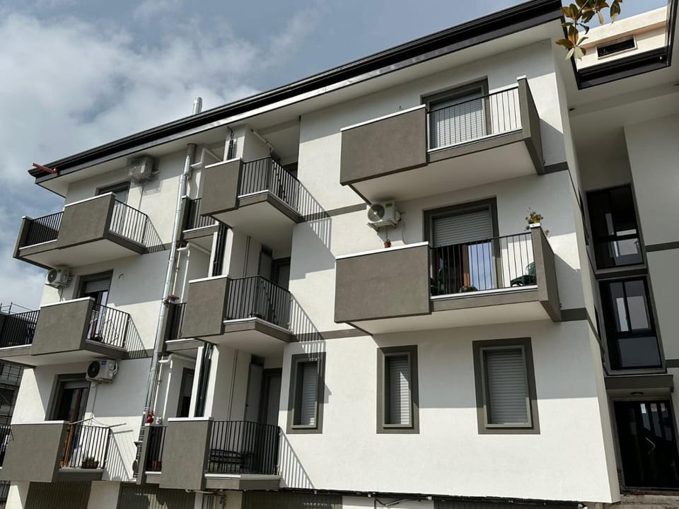 Property building, Day, View (from property/room), Balcony/Terrace