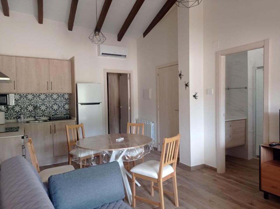Kitchen or kitchenette, Living room, Dining area, heating, air conditioner