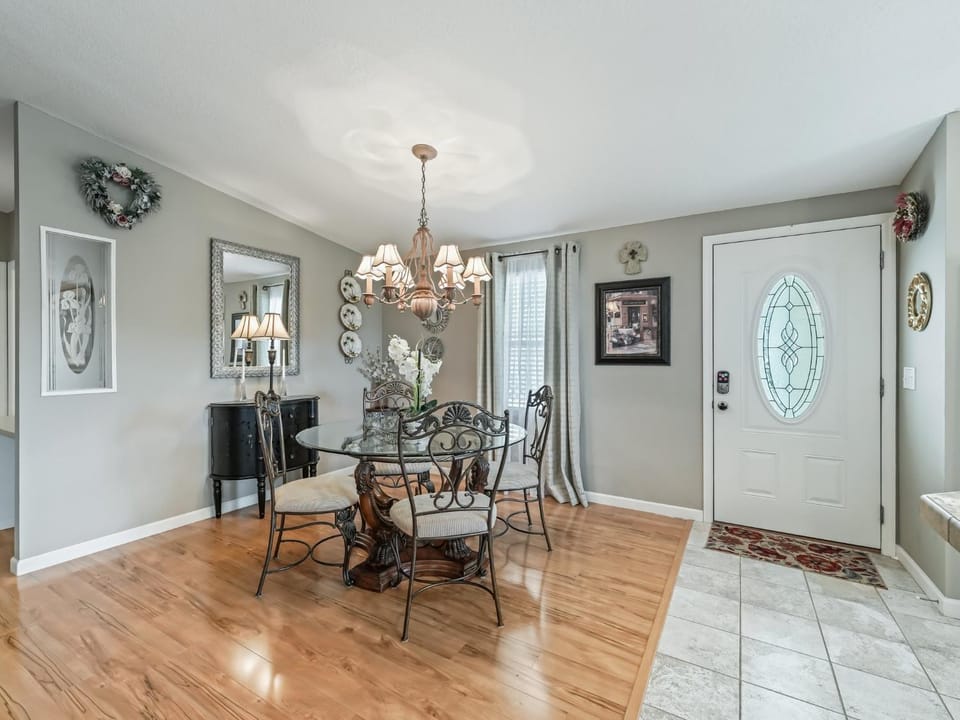 1640 Z1 VILLAGE OF COUNTRY CLUB HILLS by REMAX Premier House in Lady Lake