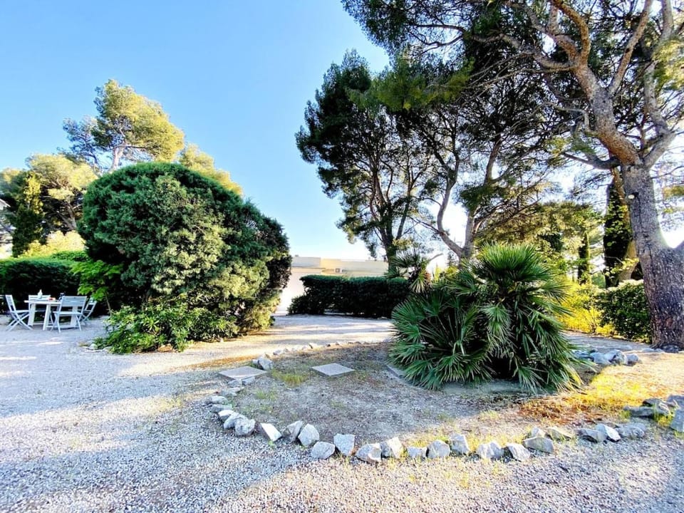 Pinède, calanques & jeux en famille pour 1 à 5 personnes House in Cassis