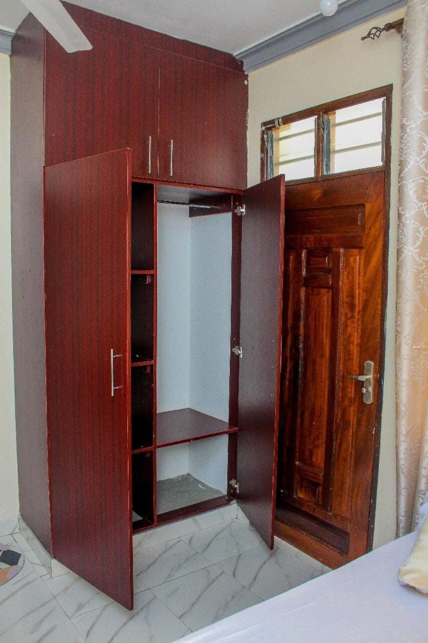 wardrobe