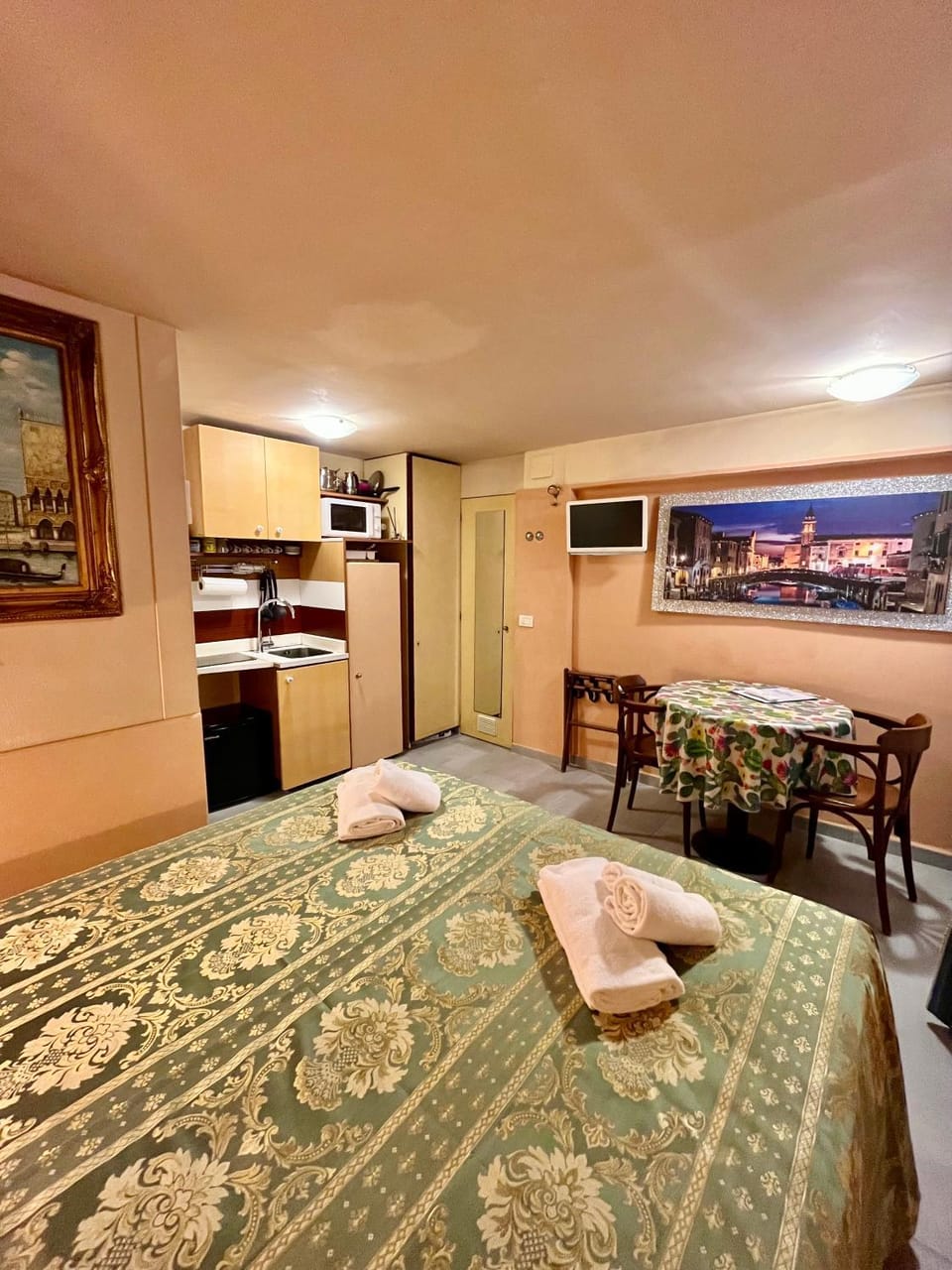 San Marcuola - Central private room in Venice Bed and Breakfast in Venice
