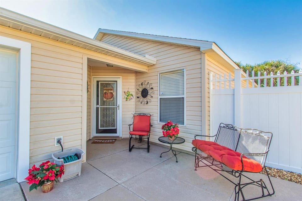 2332 Z3B VILLAGE OF HADLEY by REMAX Premier Villa in The Villages