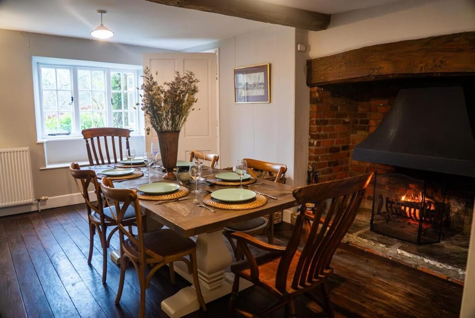 Luxury 3 Bed Cottage on Rewilding Estate House in West Dorset District