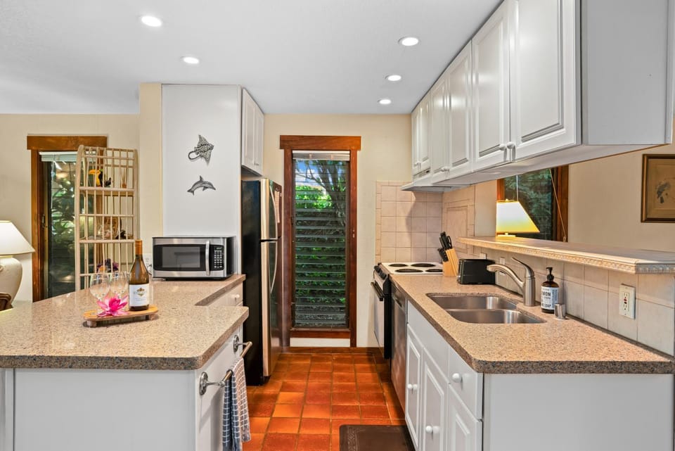 Kauai Waikomo Stream Villas 100 by Coldwell Banker Island Vacations Apartment hotel in Poipu