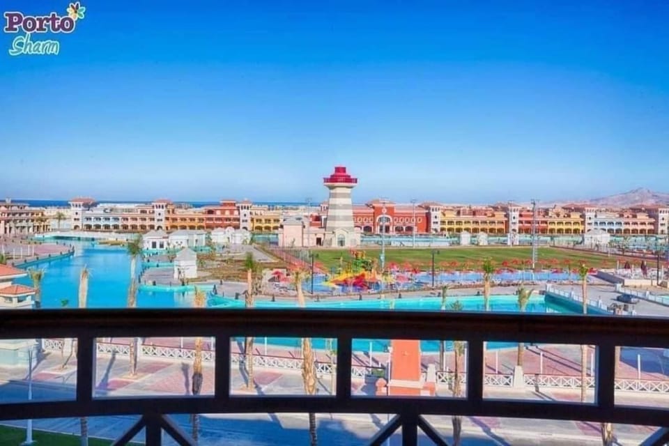 Nearby landmark, Day, Natural landscape, Aqua park, Pool view, Sea view, Swimming pool