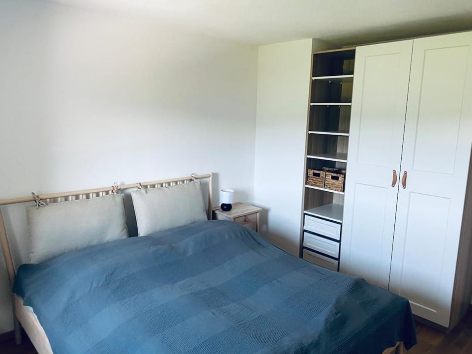 Bed, Bedroom, wardrobe