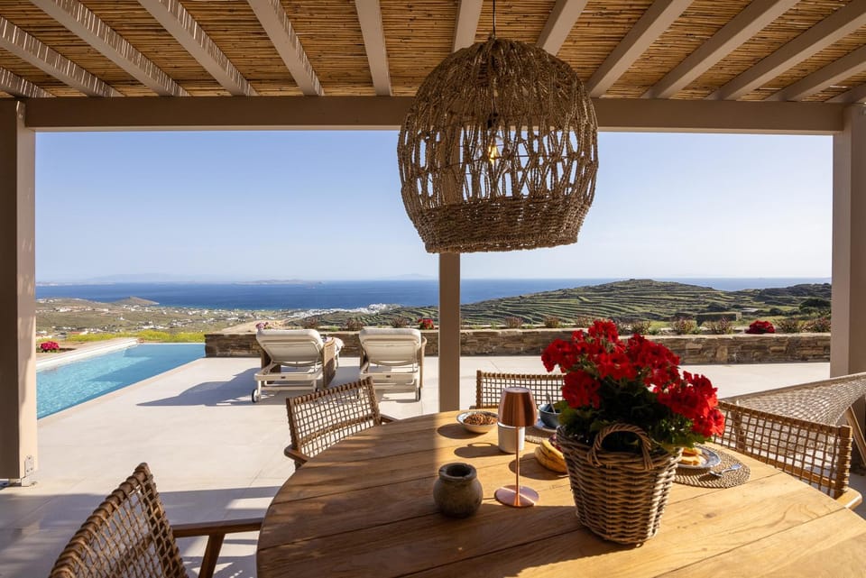 Patio, Day, Natural landscape, View (from property/room), Balcony/Terrace, Seating area, Dining area, Mountain view, Pool view, Sea view, Swimming pool, sunbed