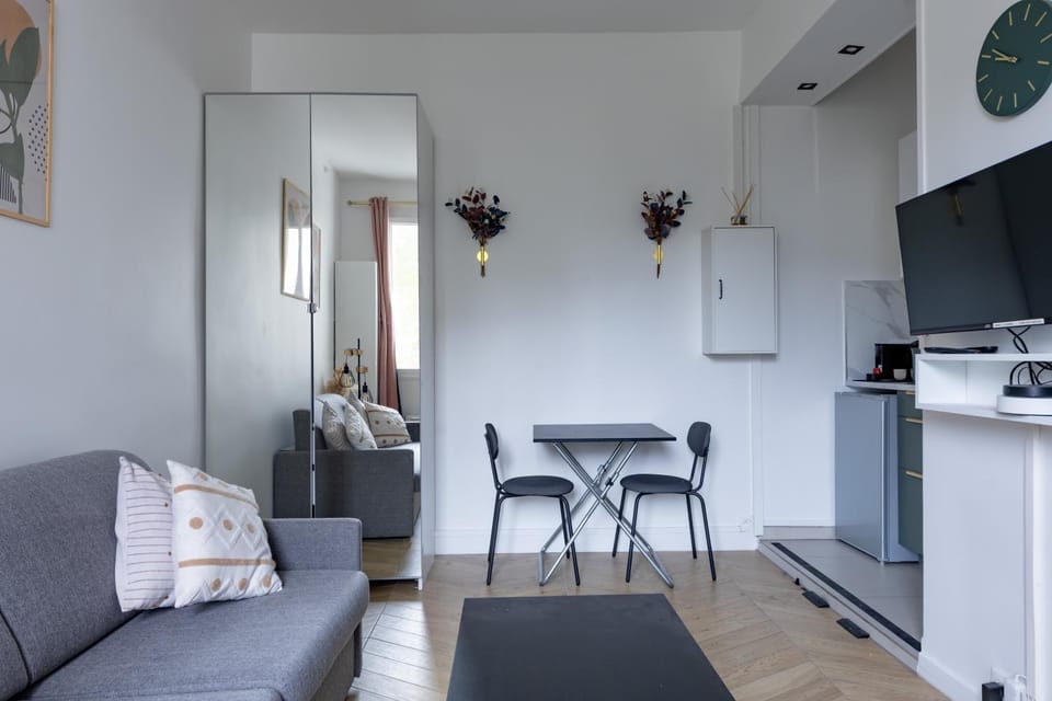 Romantic 3 Stars - Studio suite by Canal Saint-Martin Apartment in Paris