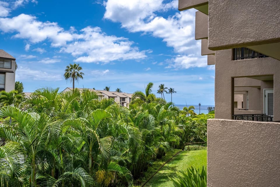 Kamaole Sands 8-206 by Coldwell Banker Island Vacations Apartment in Wailea