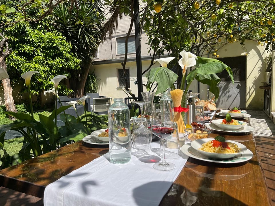 Patio, Spring, Garden, Dining area