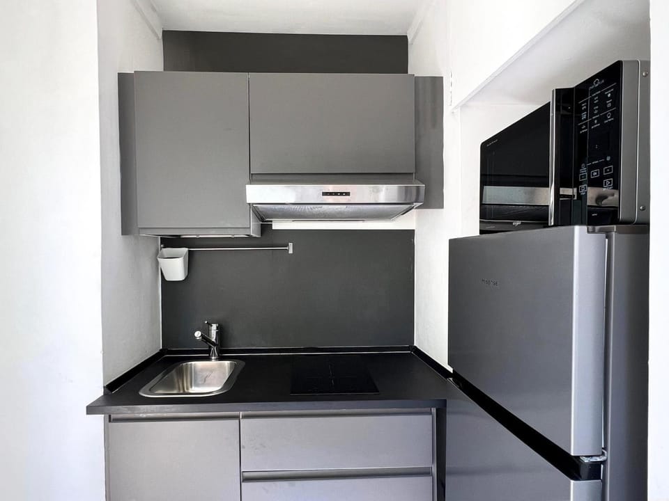 Kitchen or kitchenette, Living room