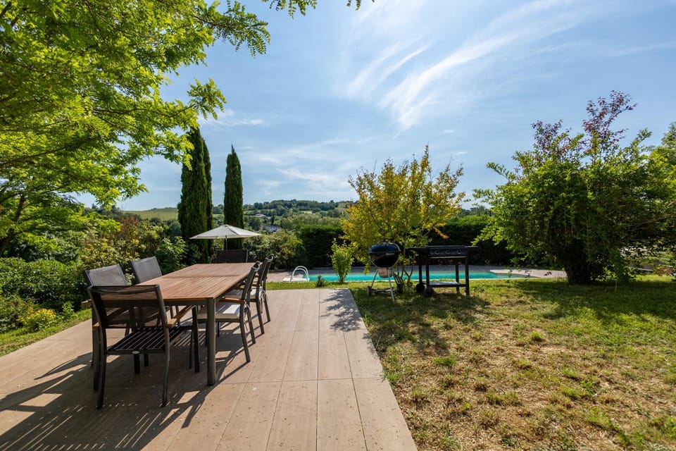 Patio, Natural landscape, Garden, Swimming pool, sunbed