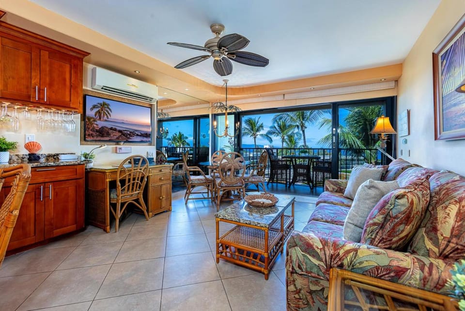 Kihei Akahi D-510 by Coldwell Banker Island Vacations Apartment in Wailea