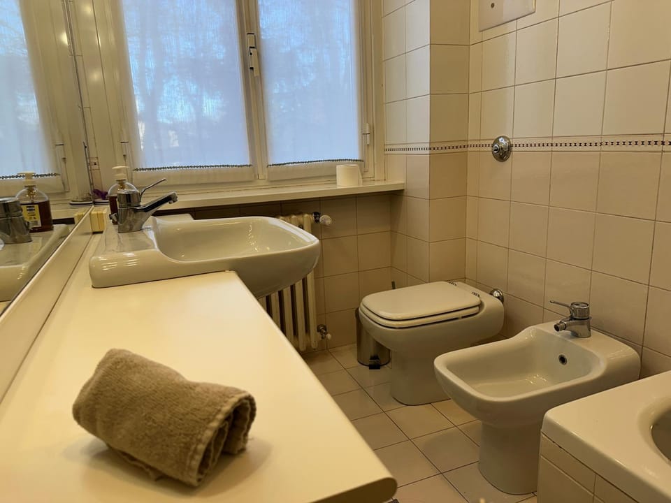 Bathroom, Bath