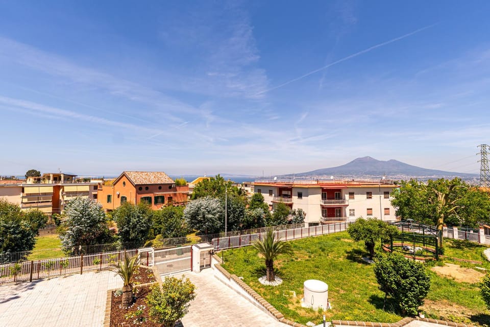 City view, Garden view, Sea view