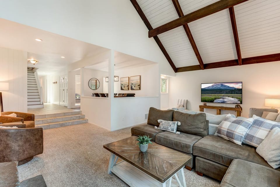 Living room, Photo of the whole room, Seating area
