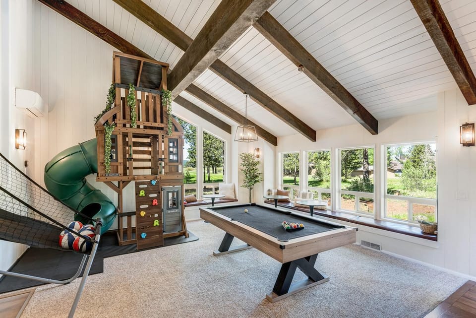 Billiard, Children play ground, Game Room, View (from property/room)