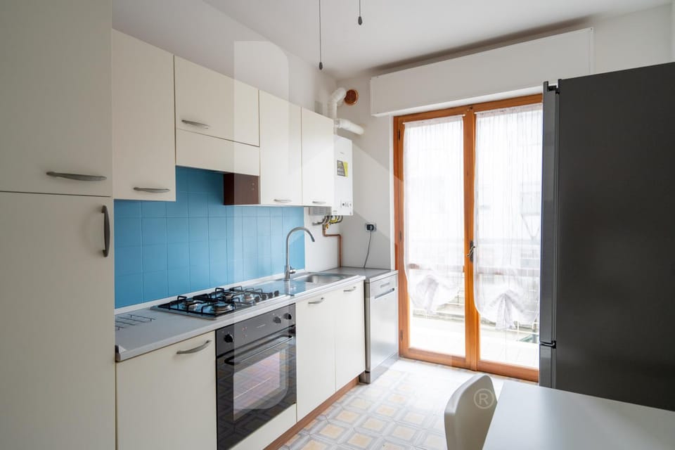 Kitchen or kitchenette, oven, stove