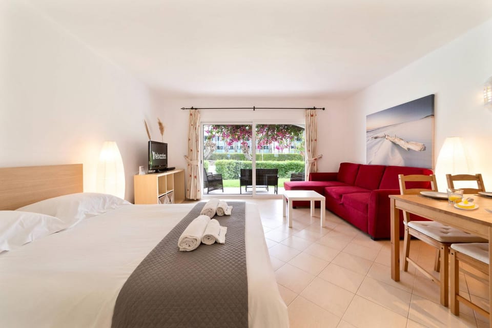 Apt 77 - São Rafael by HelloVacations Apartment in Guia