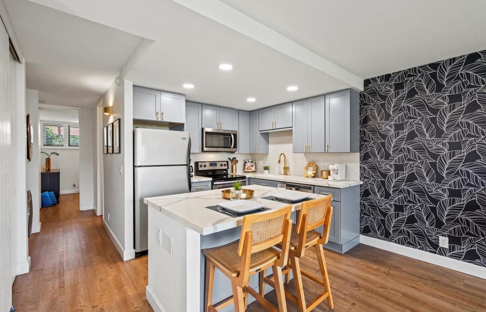 Luana Kai C203 by Coldwell Banker Island Vacations Apartment in Kihei