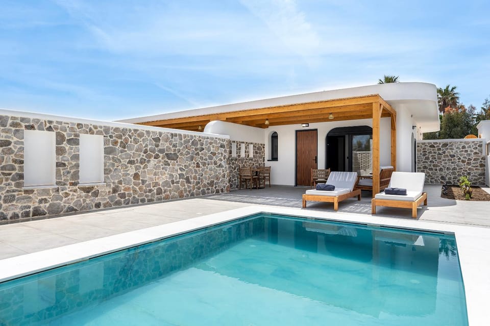 Pool view, Swimming pool, Swimming pool, Inner courtyard view, sunbed