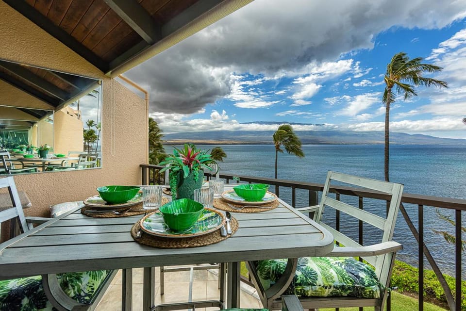 Maalaea Banyans 412 by Coldwell Banker Island Vacations Apartment in Maalaea
