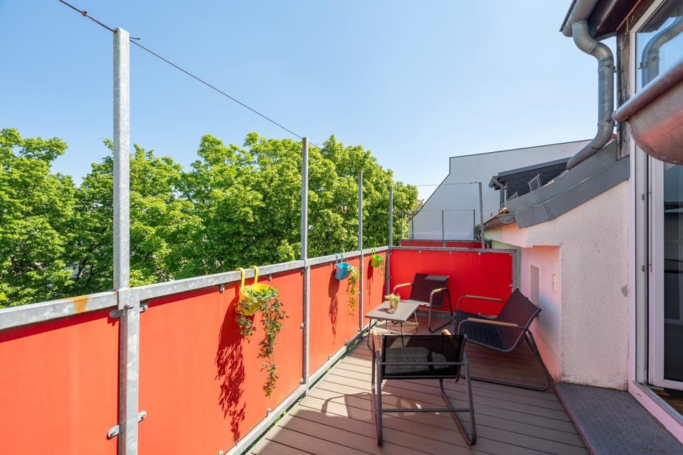 View (from property/room), Balcony/Terrace, Seating area