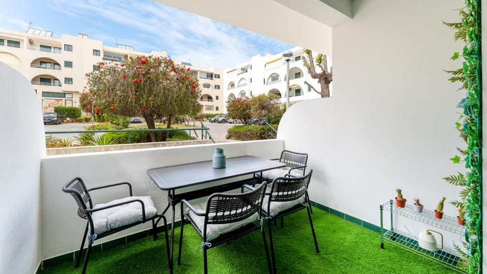 Balcony/Terrace, Dining area