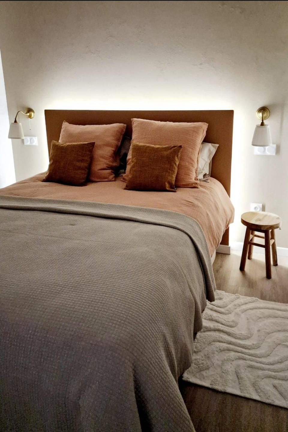 Bed, Bedroom