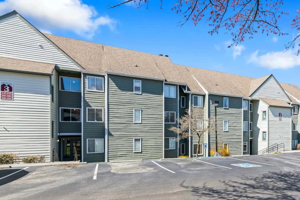 The Loft Picturesque Condo for 6 with Epic Views House in Gatlinburg