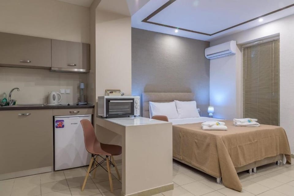 Kitchen or kitchenette, Bedroom, air conditioner