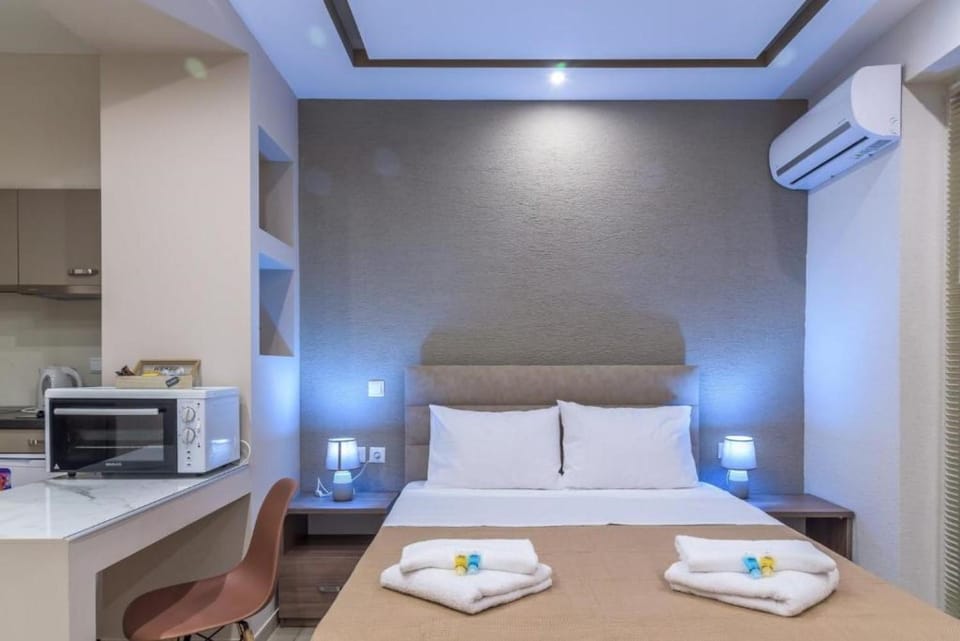 Bed, Bedroom, air conditioner