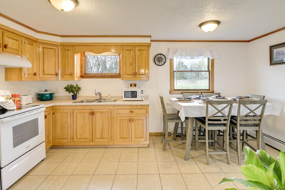 Day Trip to Acadia: Quiet Coastal Maine Escape House in Harrington