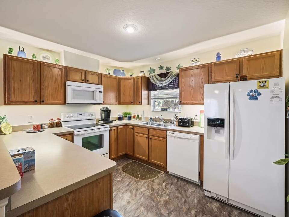 888 Z4A VILLAGE OF SANIBEL by REMAX Premier House in The Villages